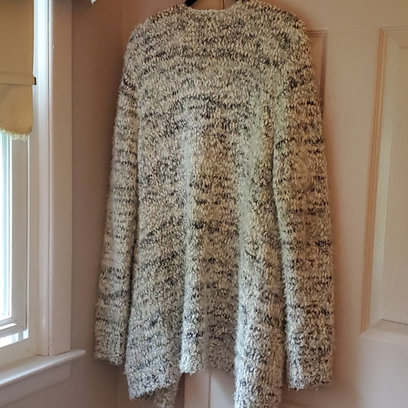 Size L Blue, Gray and White Cardigan - Picture 3 of 4